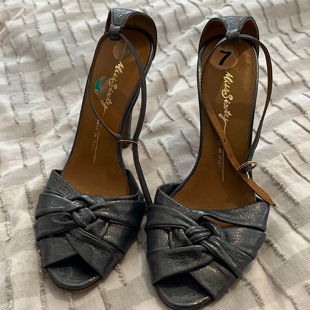 Miss Sixty blue pumps